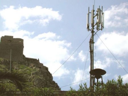 Σειρήνες συναγερμού σε όλη την Ελλάδα την Τρίτη