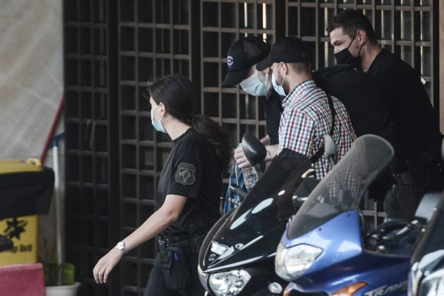 Πέτρος Φιλιππίδης – Το παρασκήνιο της αλλαγής δικηγόρου