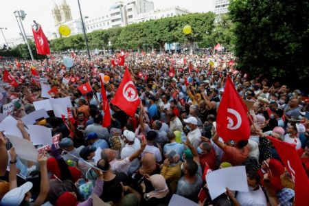 Τυνησία – Χιλιάδες διαδηλωτές κατά του προέδρου