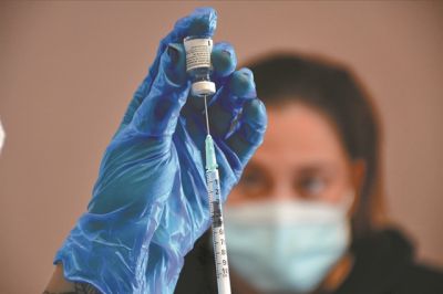 Οι καθυστερήσεις στον εμβολιασμό και οι επερχόμενοι κίνδυνοι