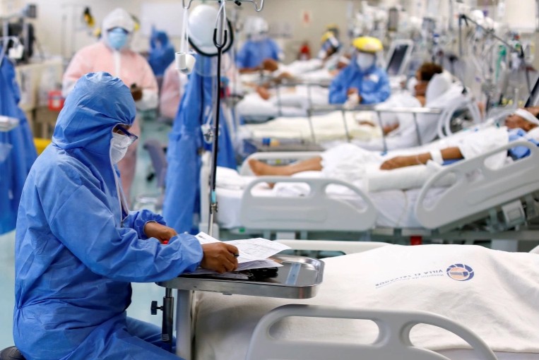 Κορωνοϊός – Στα όριά τους πολλά νοσοκομεία στη χώρα – «Μάχη» στις ΜΕΘ