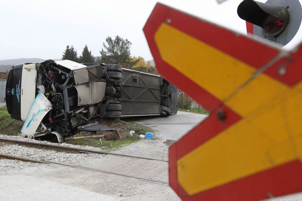 Θεσσαλονίκη – Σύγκρουση τρένου με φορτηγό – 1 τραυματίας