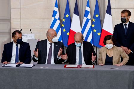 Συμφωνία Ελλάδας – Γαλλίας: Αυτό είναι το πλήρες κείμενο – Τι προβλέπει για το Αιγαίο