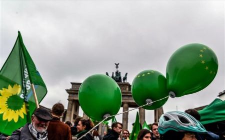 Οφείλεται και στην καγκελάριο η άνοδος των Γερμανών Πρασίνων;