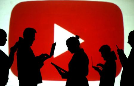 To YouTube μπλοκάρει όλα τα βίντεο που παραπληροφορούν για τα εμβόλια