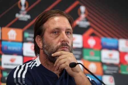 Μαρτίνς – «Δεν θα παίξει ο Εμβιλά, θέλουμε να κάνουμε καλό παιχνίδι»