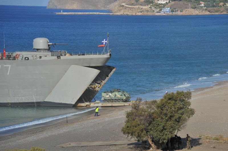 Εντυπωσίασε η τελική φάση του Παρμενίωνα – Εικόνες από την αποβατική ενέργεια στη Χίο