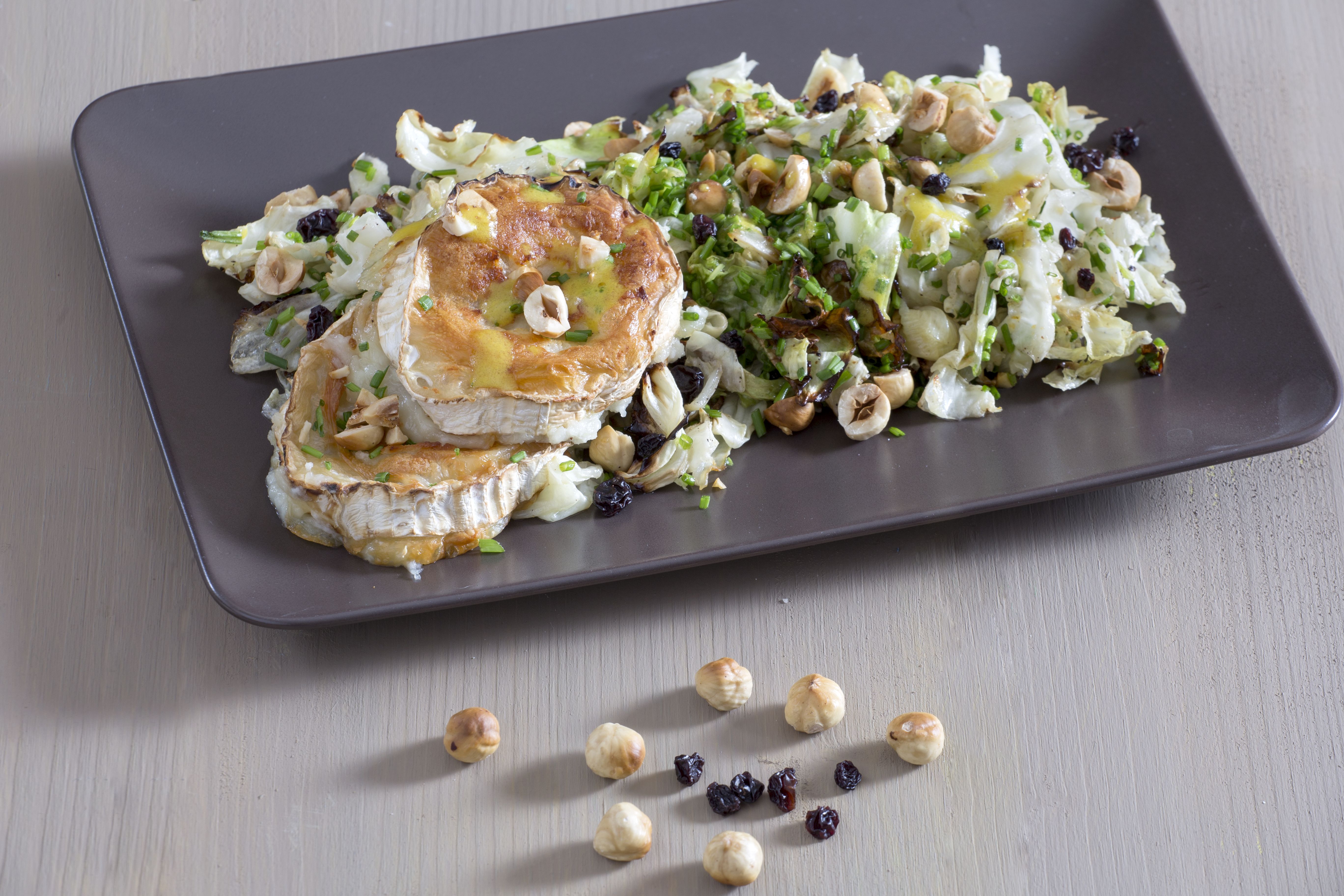 Σαλάτα με ψητό λάχανο