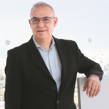 Με τα φτερά της γνώσης