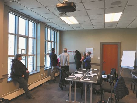 «Ελάτε να τα βρούμε»