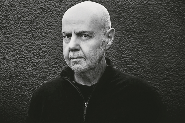 «Η κοινωνία μας είναι βαθιά άρρωστη και εκτροχιασμένη»