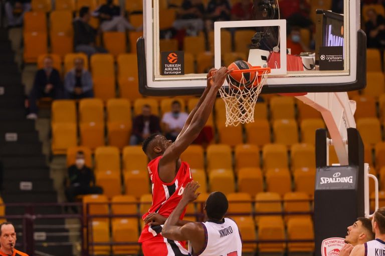 Ολυμπιακός – Μπασκόνια (75-50): Σαρώνει ο Θρύλος της νέας εποχής