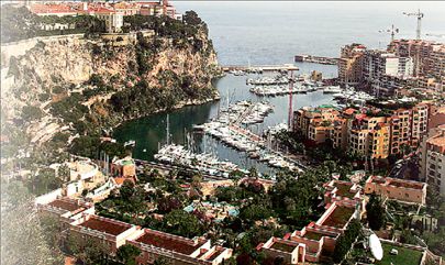 Είναι κανείς εδώ;