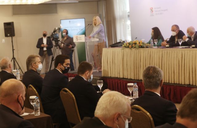 ΚΙΝΑΛ: Επίσημη έναρξη της κούρσας με αντεγκλήσεις, εκατέρωθεν βολές και παρασκήνιο