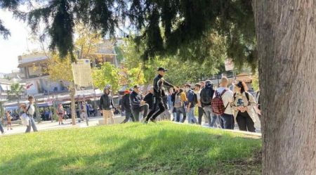 Far right show of force in attack on Thessaloniki Greek Communist Youth (KNE) members