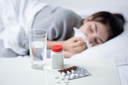 Κορωνοϊός και γρίπη – Τα κοινά συμπτώματα και οι διαφορές τους, η διάρκεια των δύο λοιμώξεων