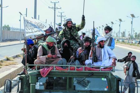 Αφγανιστάν – Δυνάμεις των Ταλιμπάν κατέστρεψαν πυρήνα του Ισλαμικού Κράτους