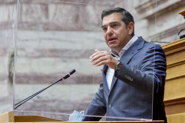 Τσίπρας για συμφωνία με τη Γαλλία: «Ξαναγυρίζουμε στην εποχή του Άκη και του Γιάννου;»