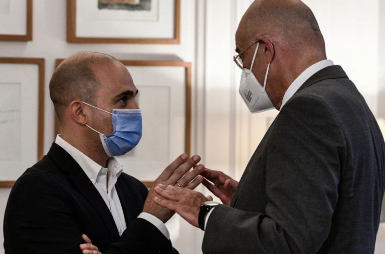 Διαγραφή Μπογδάνου – Όλα όσα ειπώθηκαν στη Βουλή – Η έντονη αποδοκιμασία Δένδια | tovima.gr