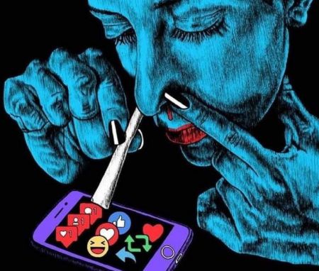 Η ψεύτικη ζωή της… social ζωής, οι «φίλοι», οι «έρωτες» στα χρόνια του Facebook