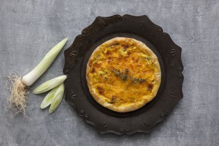 Πίτα με πράσα και μαραθοτύρι