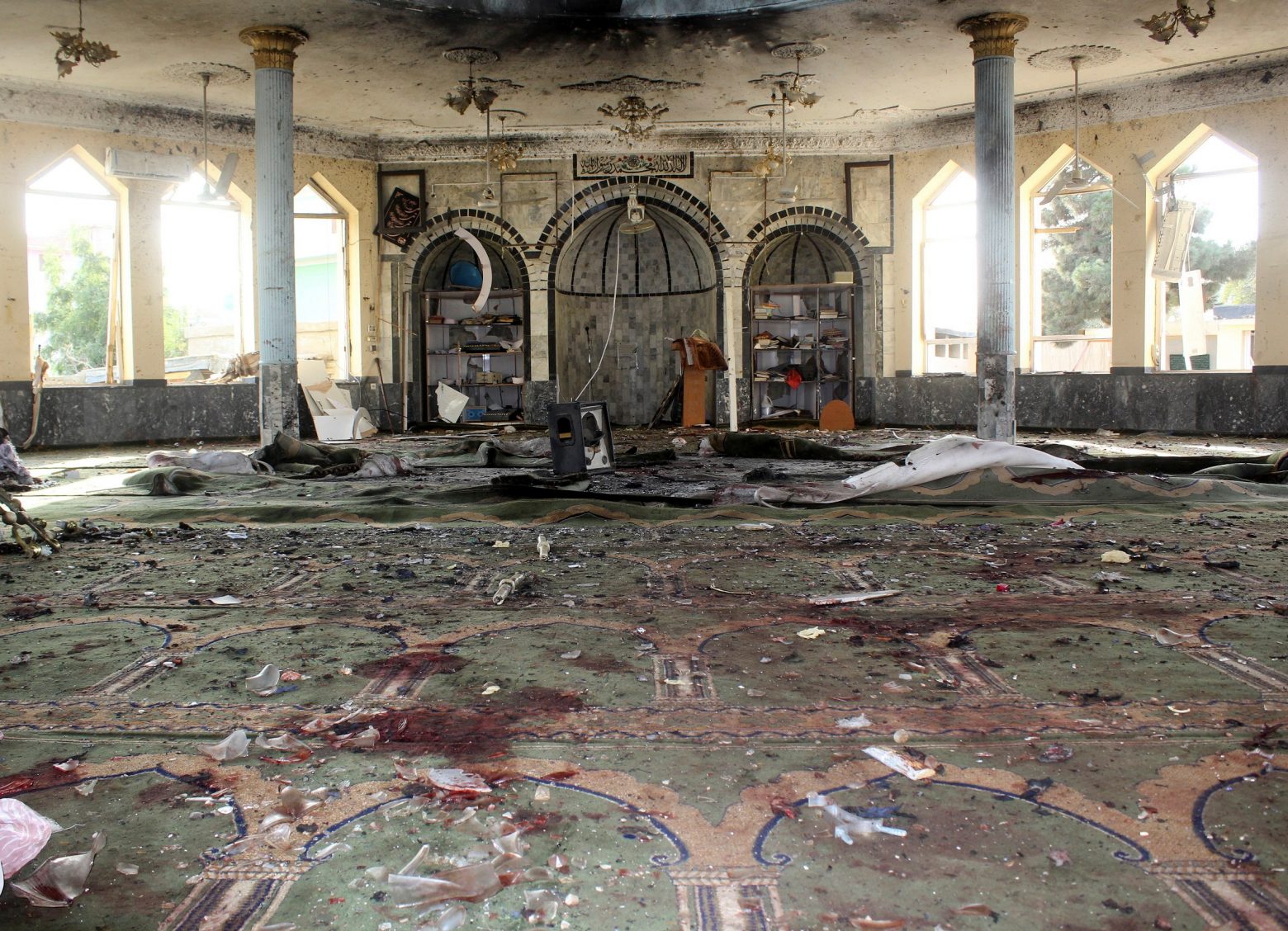 Αφγανιστάν – Το ISIS ανέλαβε την ευθύνη για την πολύνεκρη επίθεση στο τέμενος
