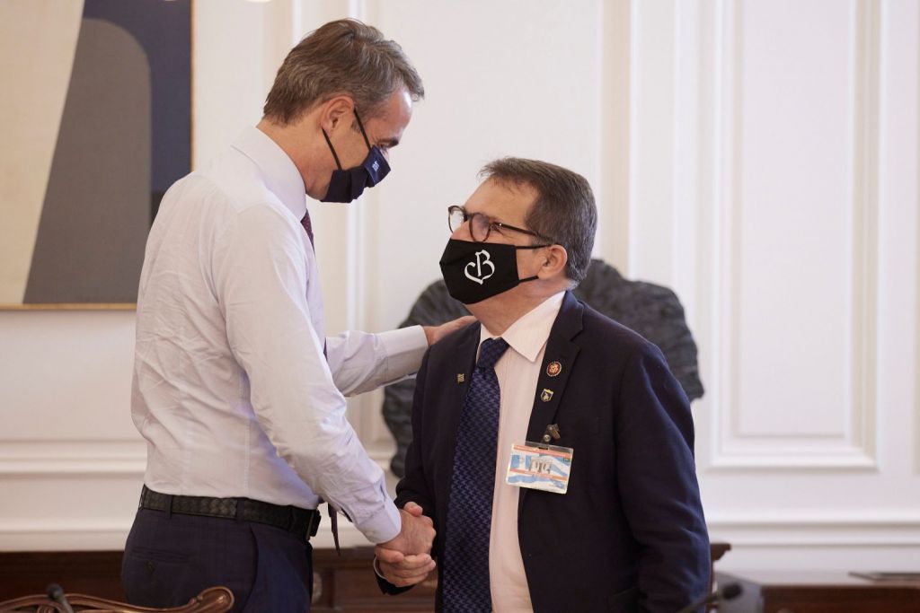 Μητσοτάκης – Τι συζήτησε με τον ομογενή βουλευτή των ΗΠΑ Gus Bilirakis