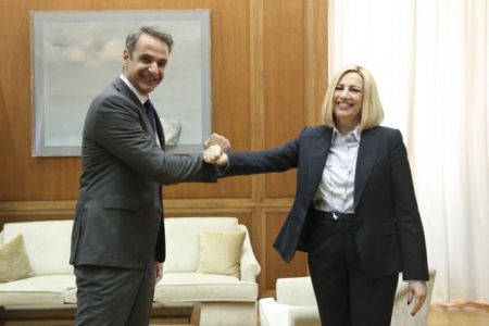 Επικοινωνία Μητσοτάκη με Γεννηματά – «Ευχή όλων μας, να ξεπεράσει σύντομα τη δοκιμασία αυτή»