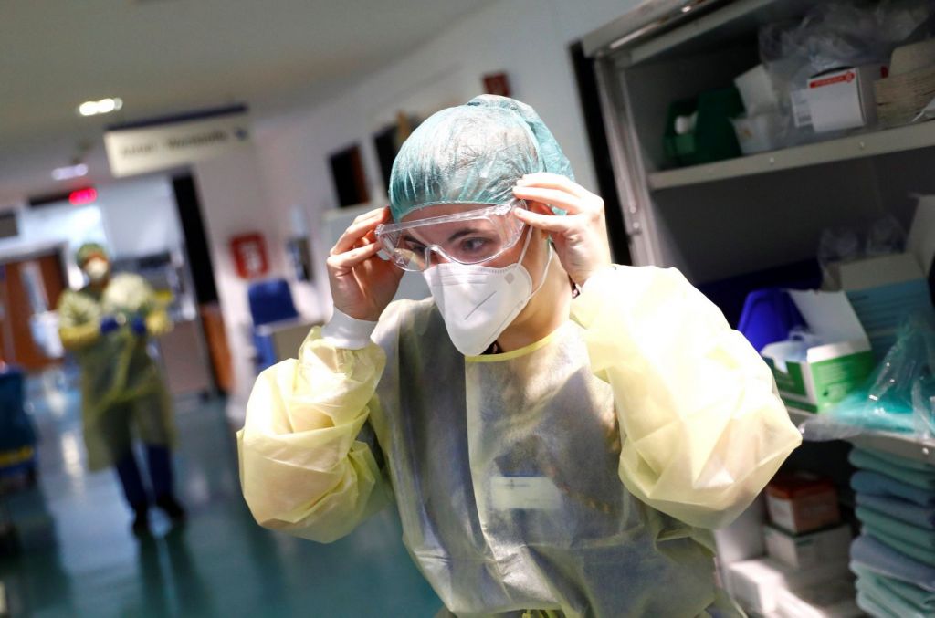 Γερμανία – Ανεμβολίαστοι οι περισσότεροι στις ΜΕΘ – Πόσοι είναι διασωληνωμένοι