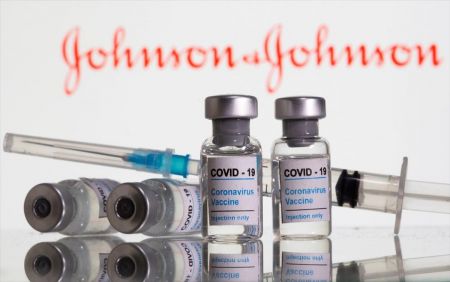 Εμβόλιο – Υπό αμφισβήτηση η αναμνηστική δόση της Johnson & Johnson