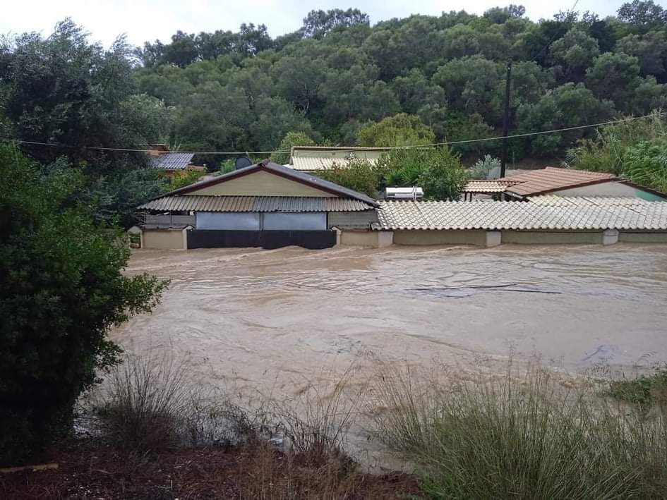 Κακοκαιρία – Τρομακτικές εικόνες και συγκλονιστικά βίντεο από όλη την Ελλάδα