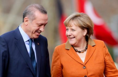Αποχαιρετιστήρια επίσκεψη της Μέρκελ στην Κωνσταντινούπολη – Θα συναντηθεί με τον Ερντογάν