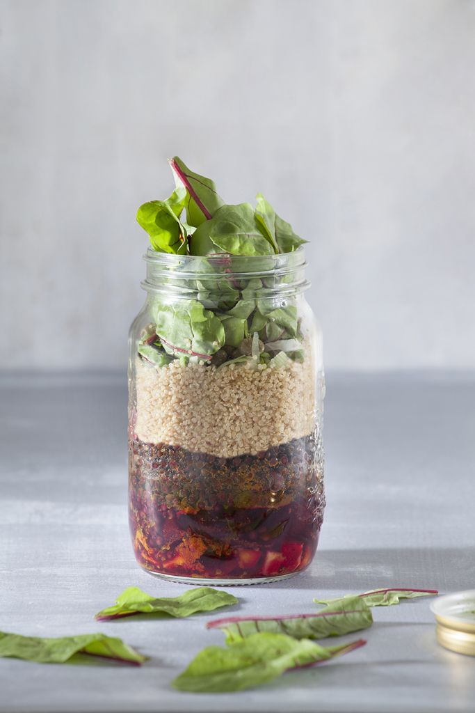 Vegan σαλάτα στο βάζο