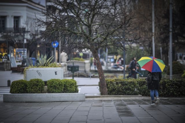 Άστατος ο καιρός την Κυριακή – Ο «Μπάλλος» φεύγει, οι βροχές παραμένουν