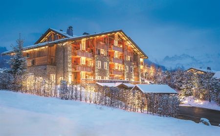 Στις Αλπεις με… Lamborghini και Chanel