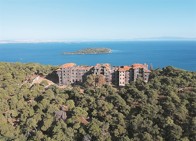 Κωνσταντινούπολη – Τελευταία ευκαιρία για το ξύλινο παλάτι της Πριγκίπου