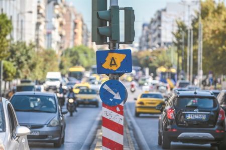 Το κυκλοφοριακό «πνίγει» την Αθήνα