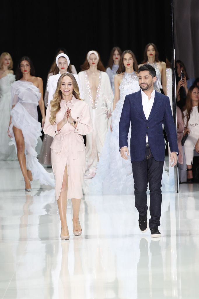 Οι ελληνίδες πελάτισσες και το δραματικό story των Ralph & Russo