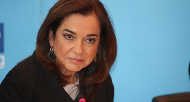 Ντόρα Μπακογιάννη – Με σθένος στη μάχη κατά του καρκίνου – Κύμα συμπαράστασης για τον πιο δύσκολο αγώνα