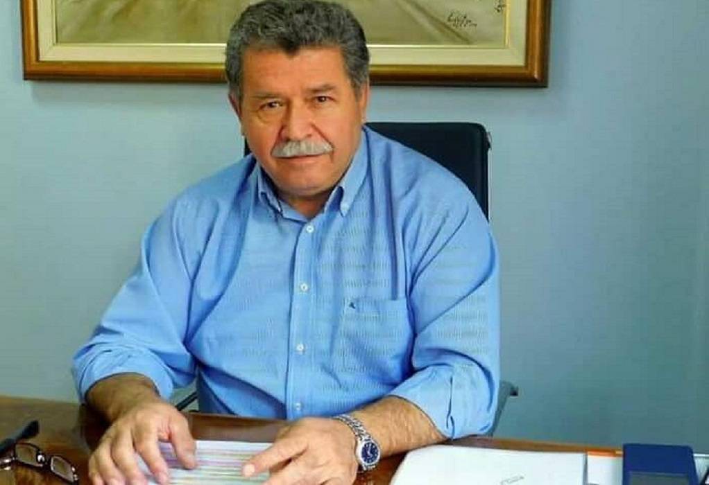 Πέθανε από κορωνοϊό ο Θοδωρής Αραμπατζής – Είχε εμβολιαστεί