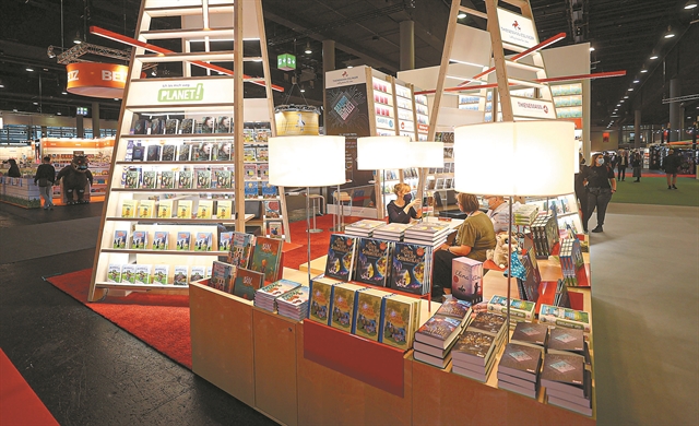 Το ελληνικό βιβλίο χωρίς σύνορα