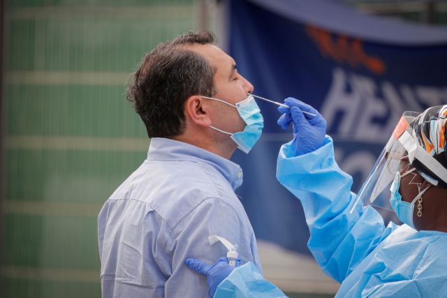 Σαρηγιάννης – Πρότεινε να γίνεται υποχρεωτικό self test και σε εμβολιασμένους εργαζόμενους