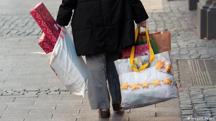 Φόβοι για ελλείψεις σε …χριστουγεννιάτικα δώρα