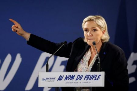 Γαλλία – Νέα δημοσκόπηση εκτοπίζει την Λεπέν – Στον δεύτερο γύρο των εκλογών ο ακροδεξιός Ζεμούρ