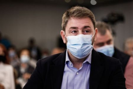 ΚΙΝΑΛ – Ανδρουλάκης – Προτεραιότητά μου δεν είναι να συγκυβερνήσω με τον ΣΥΡΙΖΑ ή τη ΝΔ