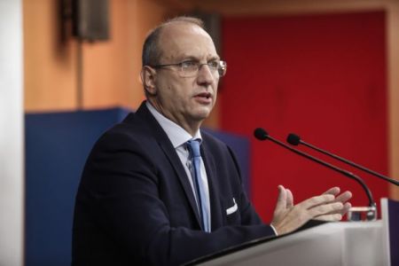 Οικονόμου – Ο Τσίπρας ήταν κακός πρωθυπουργός – Καλύπτει το κενό πολιτικής με λάσπη και ύβρεις