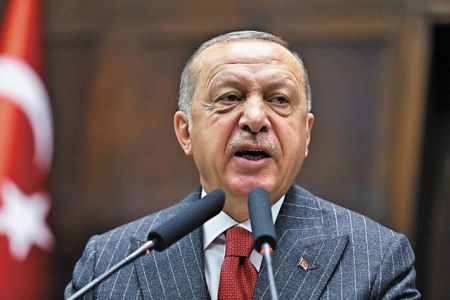 Ερντογάν – Κόντρα στη Δύση παίζει το χαρτί του εθνικισμού και της συνωμοσιολογίας στην υπόθεση Καβαλά