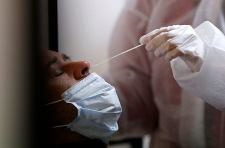 Κορωνοϊός – Η Ευρώπη βιώνει νέα έξαρση της πανδημίας – 239 χιλιάδες κρούσματα ανά ημέρα