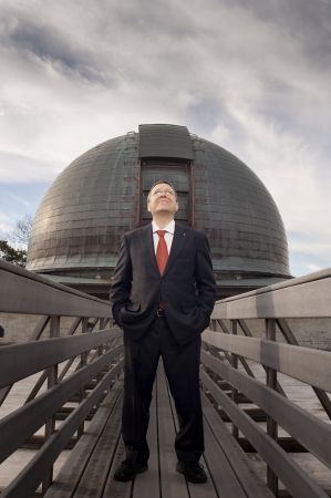 Αβι Λεμπ, «Να μη θεωρούμε ότι είμαστε το κέντρο του Σύμπαντος»