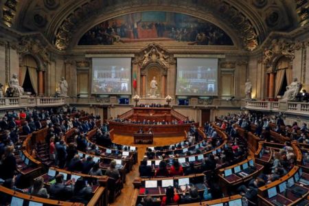 Πορτογαλία – Καταψηφίστηκε ο προϋπολογισμός – Προ των πυλών οι πρόωρες εκλογές